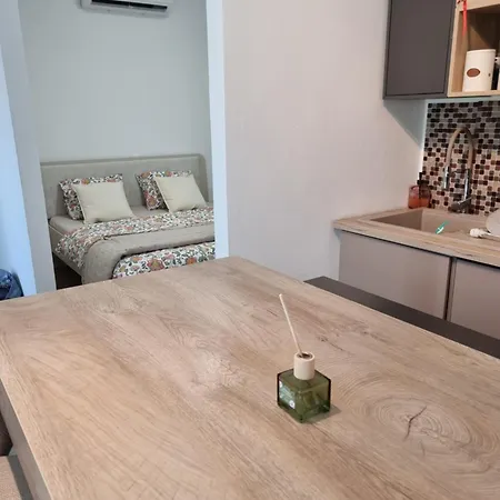 Apartma Ava *