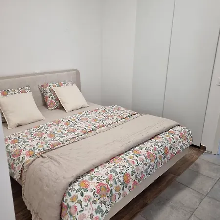 Apartma Ava Πορτορόζ